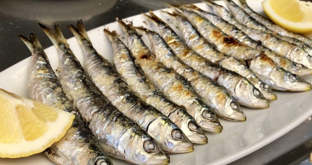 Espeto de sardinas en su punto. La Cepa Playa. Fuengirola